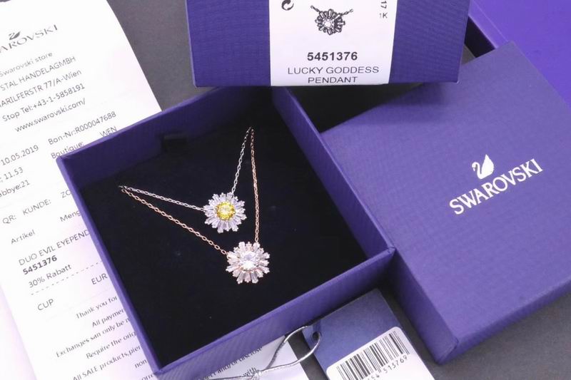 Swarovski Necklace 03lyr68